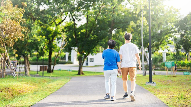 小胖又在指导樊振东