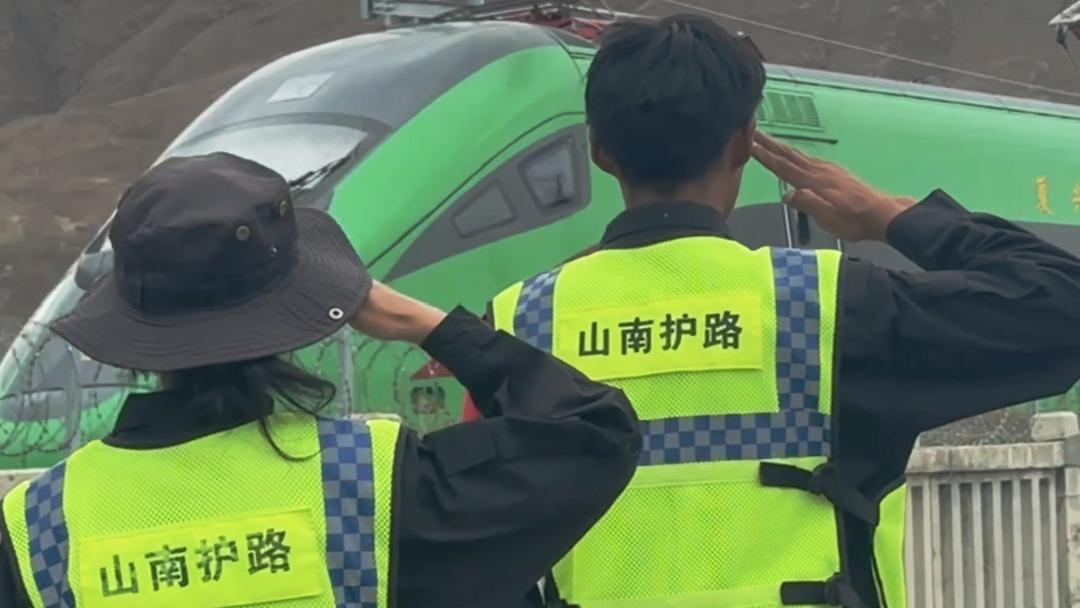 外交部：中方禁止对日本的军事用户军事用途出口 目的是制止日本“再军事化”和拥核的