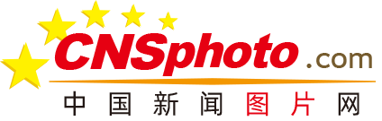 习近平等为受表彰的全国“两优一先”代表颁奖