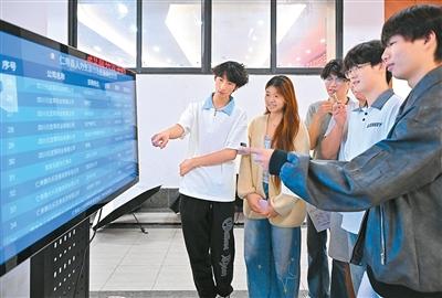 东西问丨从祆神到关帝：一座山西古楼藏着怎样的文明互鉴密码？
